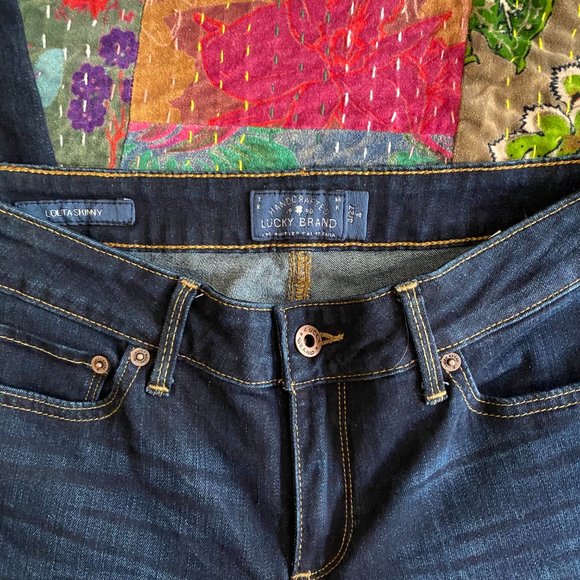 Lucky Brand • Dark Wash Lolita Skinny Jeans • 4/27 - Picture 5 of 12